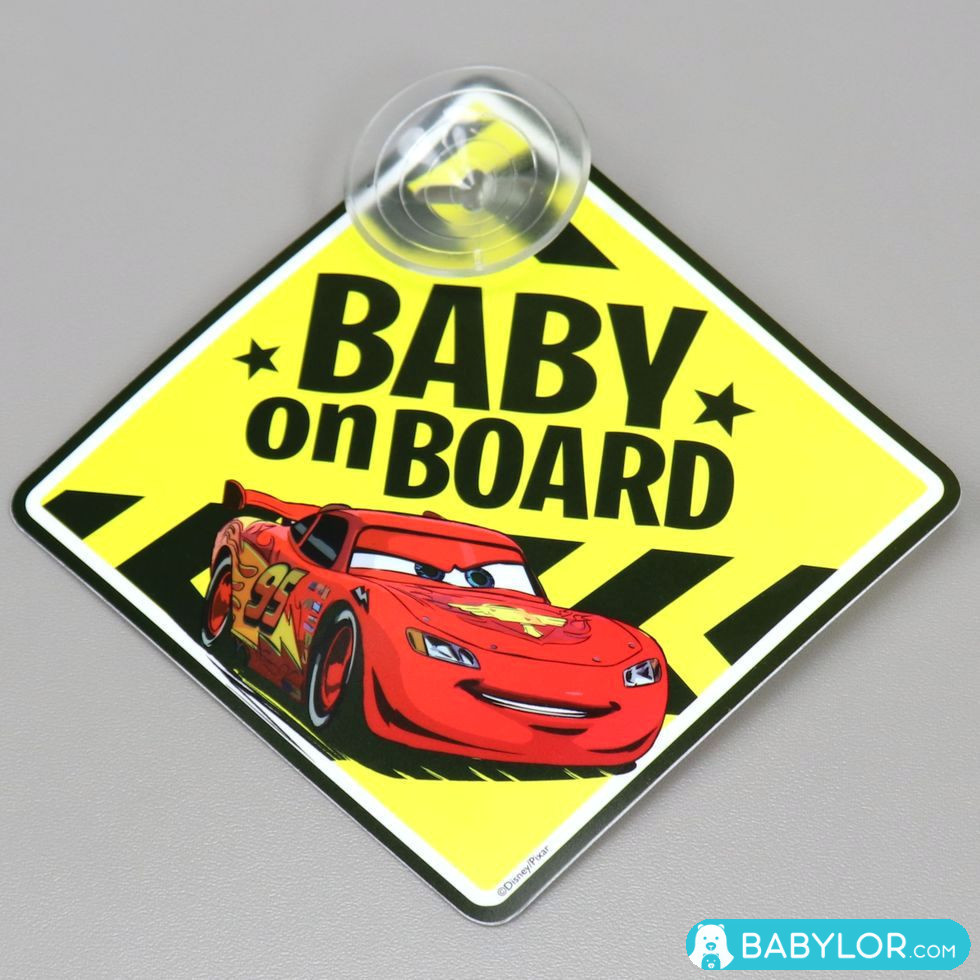 Autocollant bébé à bord à ventouse Disney Cars